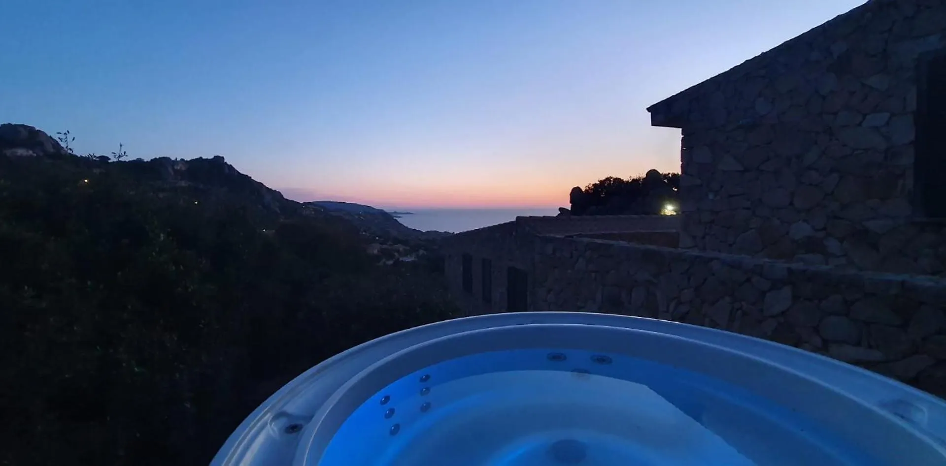 Roccette Ondaturchese, Vista Mare E Jacuzzi Privata コスタ・パラディーゾ